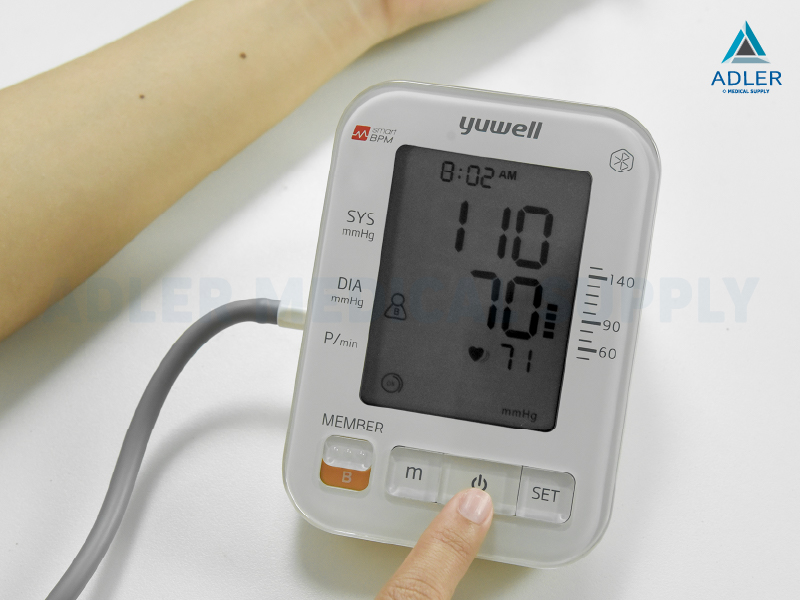 เครื่องวัดความดันโลหิตดิจิตอล Yuwell รุ่น YE680A